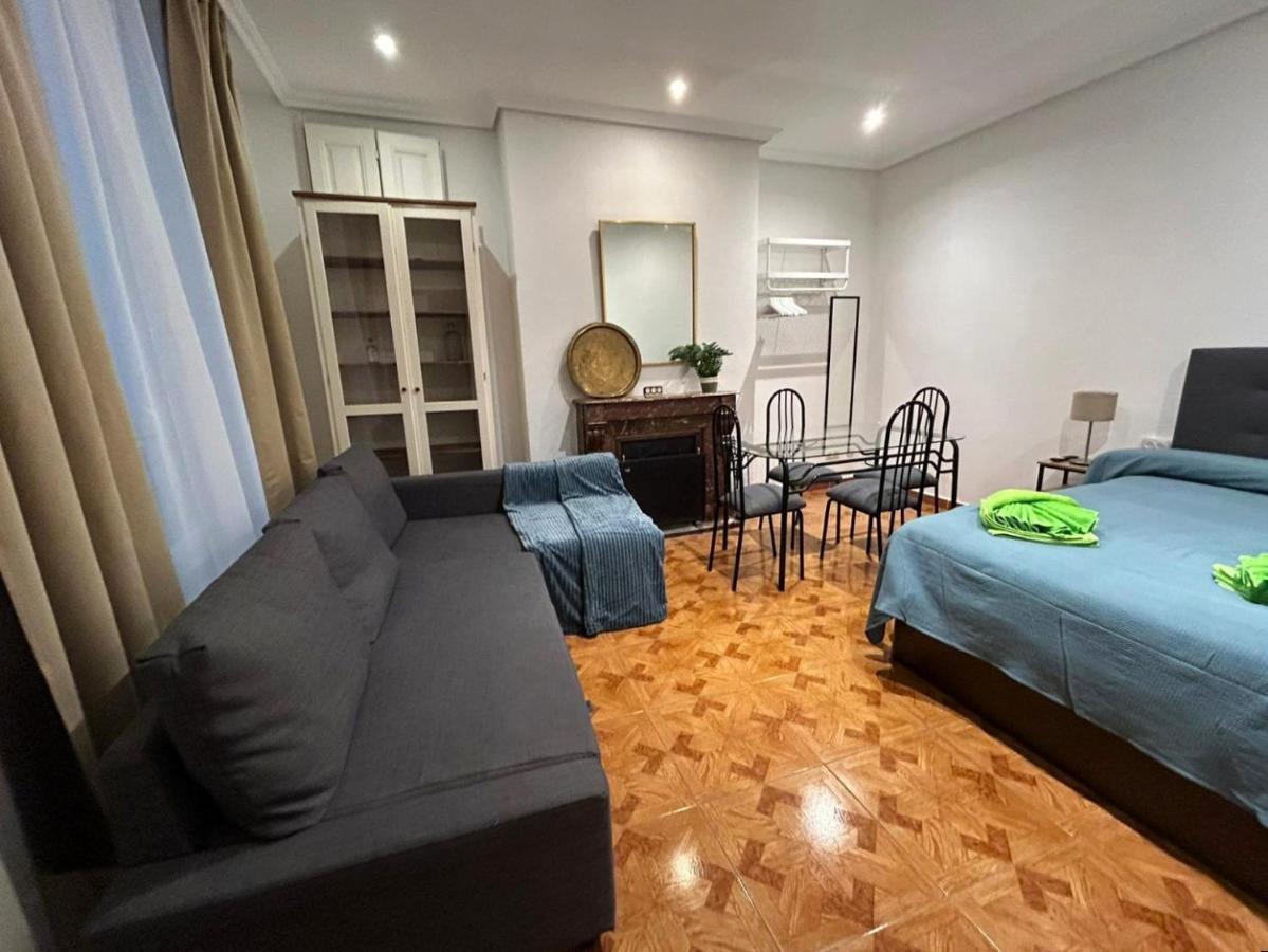 Habitaciones Figueroa Madrid Exterior foto